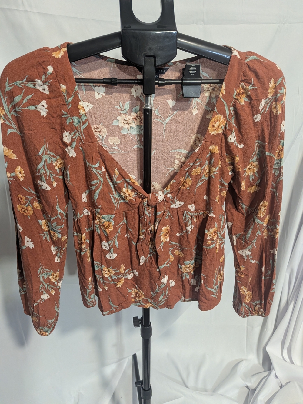 American Eagle Outfitters Rust Floral Tie-Neck Peasant Top